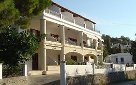 Oasis Hotel